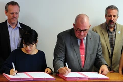 11 int’l organisations in Vietnam commit to environmental sustainability