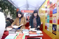 Hanoi book exhibition marks Party’s 90th anniversary