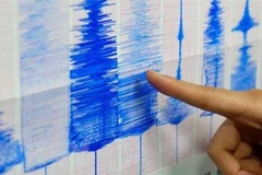 Strong earthquake hits Indonesia 