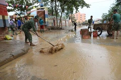 Vietnamese embassy in UK raises fund for flood-hit people at home