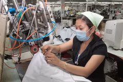 Cambodia approves five projects to create jobs for locals