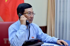 Vietnamese, Kuwait FMs hold phone talks 