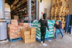 Vietnamese in Australia helping one another during COVID-19
