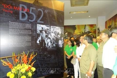 Exhibition on memories of war opens in Hanoi