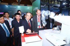 Industry 4.0 Summit 2019 opens in Hanoi