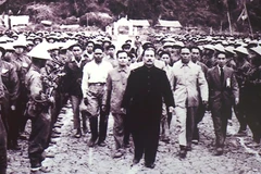 Photo exhibition on Vietnamese volunteer soldiers in Laos