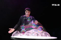 Bubble artist Fan Yang returns to Vietnam