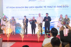 Quang Ninh hosts 15 millionth foreign tourist to Vietnam