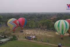 Hot air balloons liven up Hue Festival