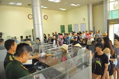 Passengers through Mong Cai-Dongxing border gate at record high