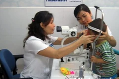 Can Tho: Flying eye hospital provides treatment for children