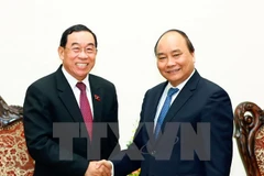 PM promises support for Laos in developing transport 