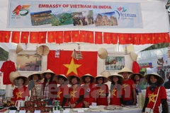 Vietnam joins charity fair in Indian