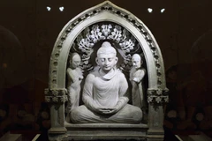 Photo exhibition on Buddhist heritage opens in Hanoi