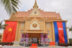 Vietnam builds library, meeting hall for Cambodian army