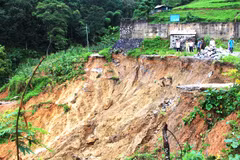 Rain-triggered floods, landslides kill six in Ha Giang