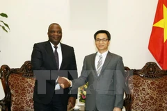 Vietnam, Angola seek closer telecom cooperation 