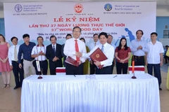 Vietnam, FAO ink cooperation framework in World Food Day ceremony