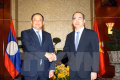 HCM City vows concerted efforts to tighten links with Laos