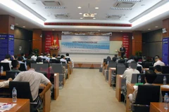 Expats share experiences in clean energy, big data