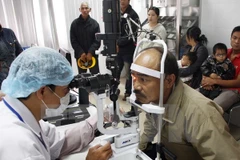 Orbis flying hospital launches ophthalmic training in Binh Dinh