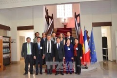 Vietnam learns France’s experience in managing public organisations
