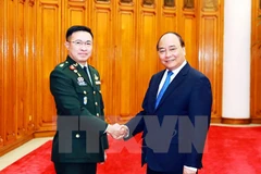 PM vows to facilitate Vietnam-Thailand military cooperation