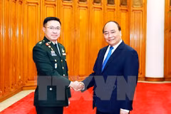 PM vows to facilitate Vietnam-Thailand military cooperation