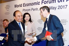 Prime Minister wraps up activities at WEF-ASEAN 2017
