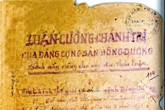 First print of “Duong Kach Menh” introduced to public