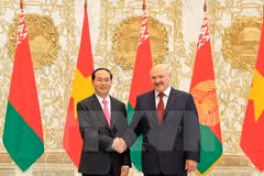President Tran Dai Quang holds talks with President Lukashenko