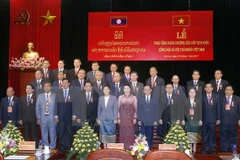Leaders of Lao provinces awarded Vietnamese President’s Orders