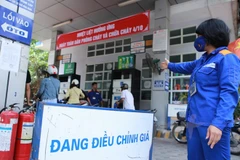 Petrol price continues rising slightly
