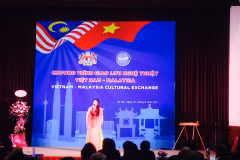 Art performance exchange tightens Vietnam, Malaysia relations