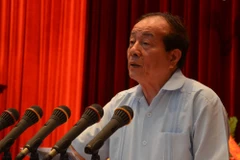 Local and overseas Vietnamese writers work for national solidarity