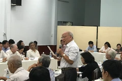 Experts: HCM City’s tollbooths not viable