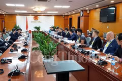 Vietnam needs tech updates to remain competitive: experts