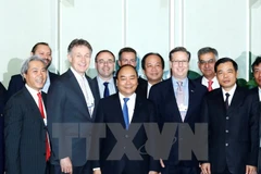 PM pledges to facilitate foreign investment in Vietnam