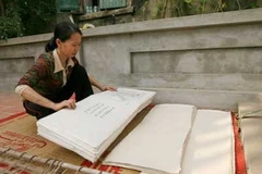 Ancient paper art returns to Hanoi's Yen Thai village
