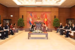 Cambodian NA President wraps up official visit to Vietnam