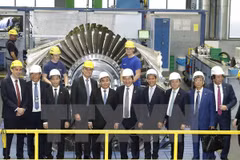 PM calls for more investment from leading German businesses