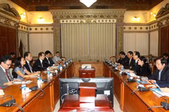Yamanashi Prefecture seeks partnerships in HCM City 