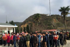 Vietnam, China localities step up cross-border labour management 