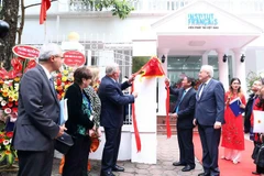 French Senate President inaugurates headquarters of French Institute in Vietnam