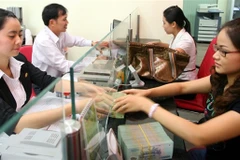 Banks under pressure despite positive credit recovery