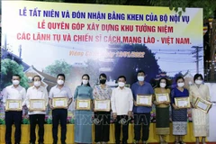 OVs in Laos commended for voluntary, charity activities
