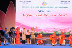 Contest honours cultural value of “Don ca tai tu”