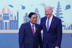 PM Pham Minh Chinh meets with US President Joe Biden in Phnom Penh