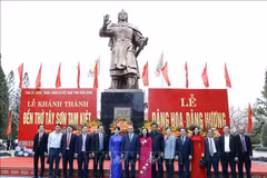 President Nguyen Xuan Phuc visits Binh Dinh province