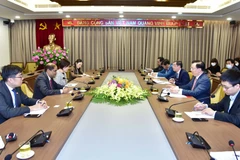 Hanoi seeks stronger cooperation with Singapore